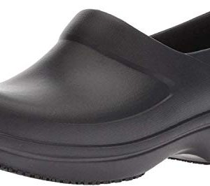 Crocs Women's Slip-resistant Work and Nursing Shoes